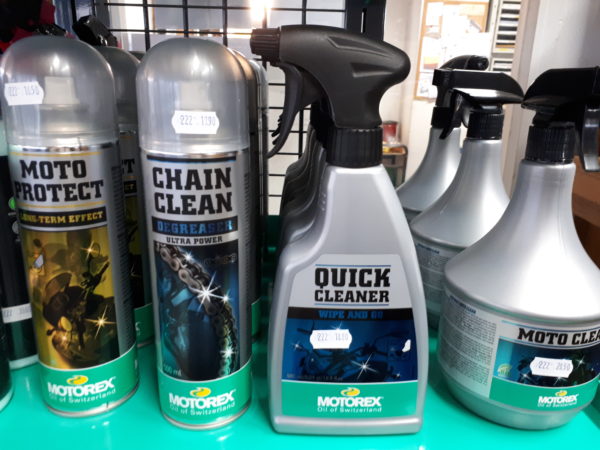 Produits de nettoyage Motorex et Muc-Off